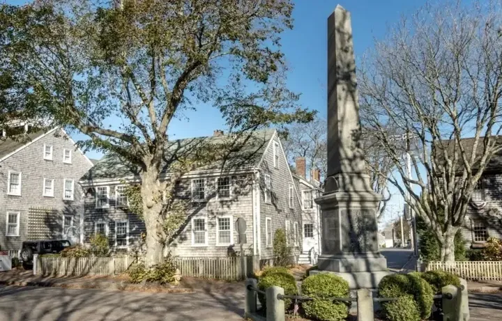 Recently rennovated antique Whaling Captain's house