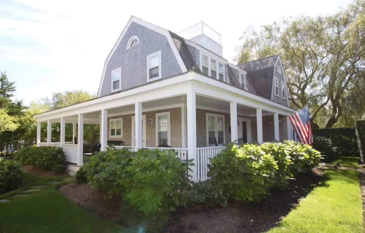 Image showcasing Exclusive 55+ Retreat-Washer/Dryer & Gourmet Kitchen - craigslist